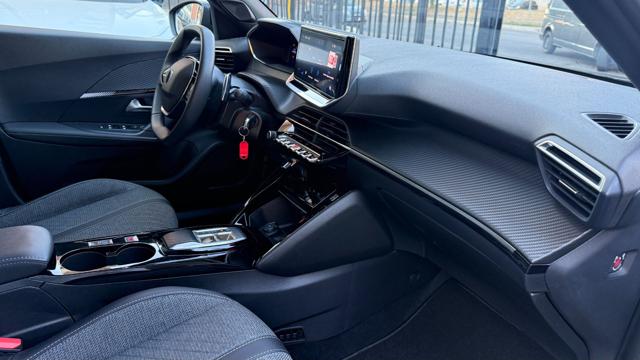 PEUGEOT 2008 usata, con Volante in pelle