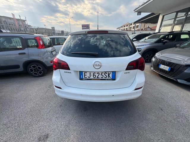 OPEL Astra usata, con Cruise Control
