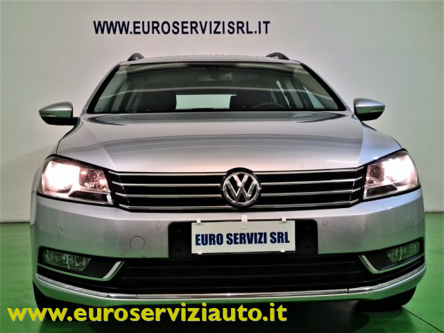 VOLKSWAGEN Passat usata 50