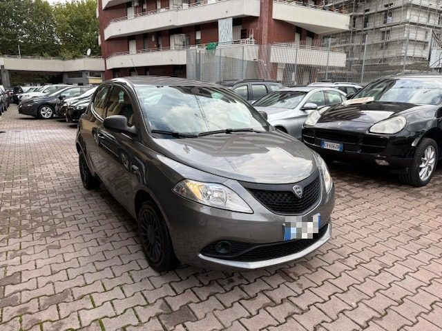 LANCIA Ypsilon usata, con Airbag Passeggero
