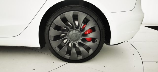 TESLA Model 3 usata, con Fari di profondità antiabbagliamento