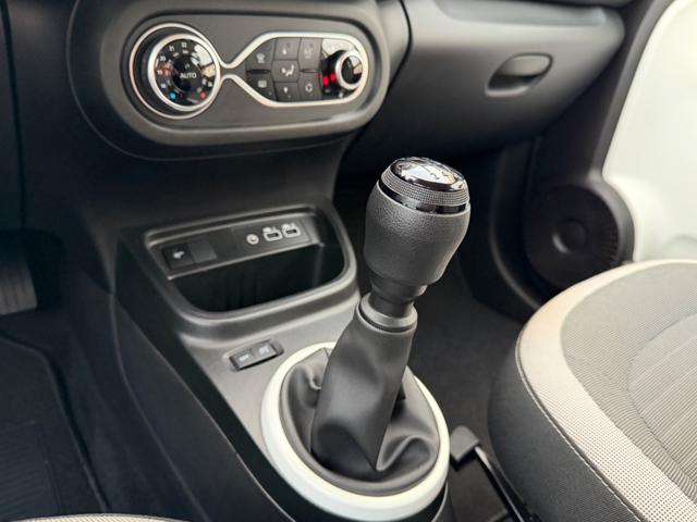 RENAULT Twingo usata, con Touch screen