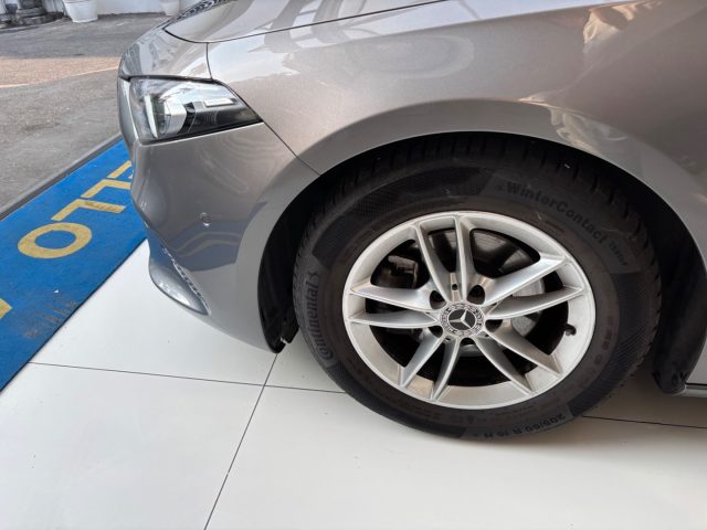 MERCEDES-BENZ A 180 usata, con Controllo elettronico della corsia