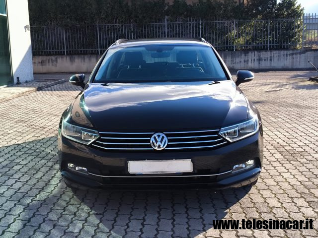 VOLKSWAGEN Passat Variant usata, con Airbag laterali