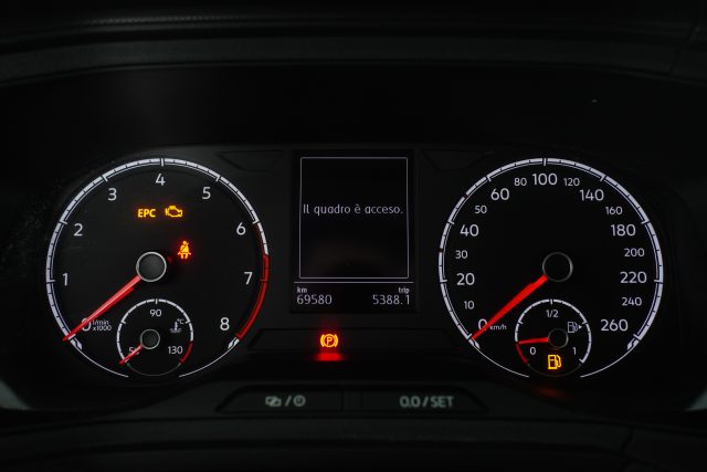 VOLKSWAGEN T-Cross usata 12