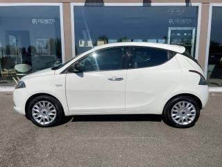 LANCIA Ypsilon 1.2 69 CV 5 porte Platinum