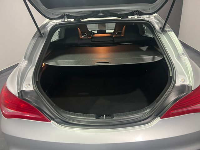 MERCEDES-BENZ CLA 220 usata, con Climatizzatore