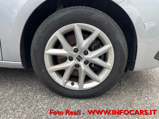 SEAT Leon usata, con Autoradio digitale