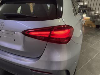MERCEDES-BENZ A 180 usata, con Boardcomputer