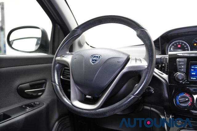 LANCIA Ypsilon usata 36