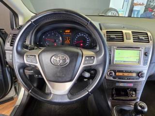 TOYOTA Avensis usata, con Cruise Control