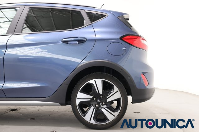FORD Fiesta usata, con Sensori di parcheggio anteriori