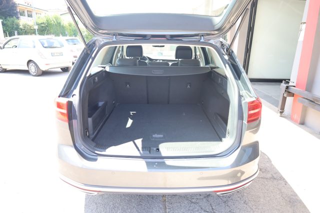 VOLKSWAGEN Passat Alltrack usata 116