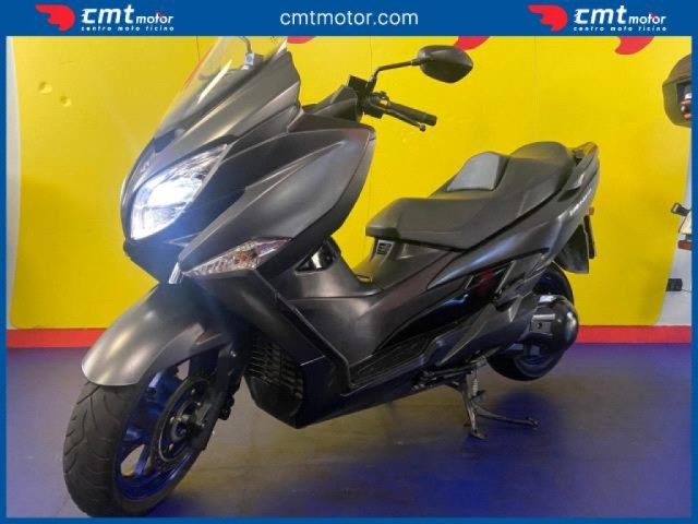 SUZUKI Burgman AN 400 usata 1