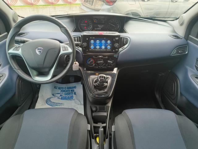 LANCIA Ypsilon usata, con Autoradio