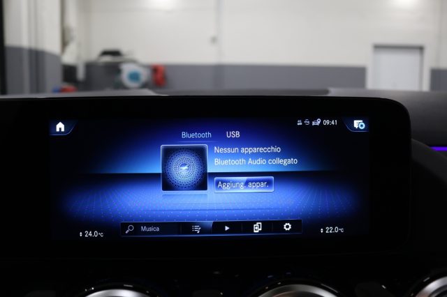 MERCEDES-BENZ GLA 200 usata 23