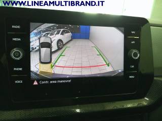VOLKSWAGEN T-Cross usata, con USB