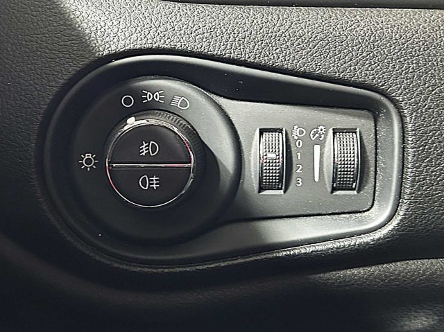 JEEP Renegade usata 29