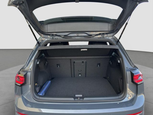 VOLKSWAGEN Golf usata, con Fari LED