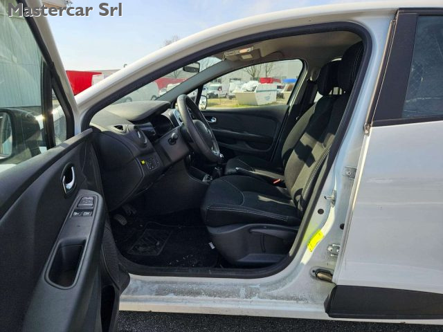 RENAULT Clio usata, con Climatizzatore