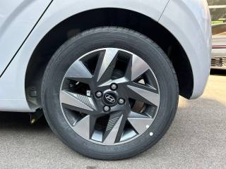 HYUNDAI i10 usata, con USB