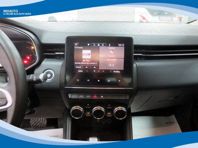 RENAULT Clio usata, con Autoradio