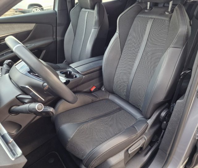 PEUGEOT 3008 usata, con Climatizzatore
