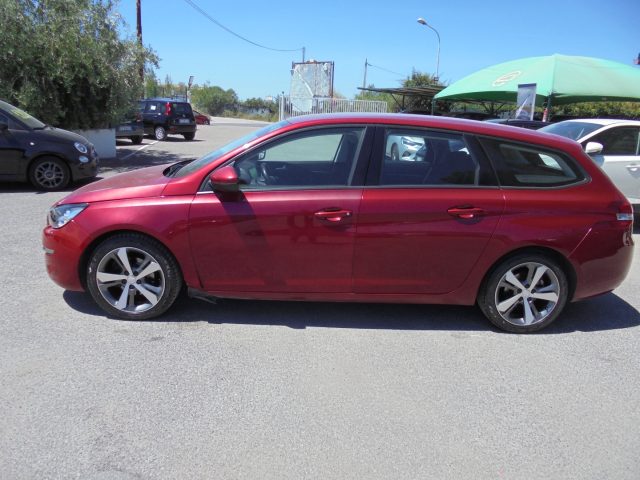 PEUGEOT 308 usata, con Fendinebbia