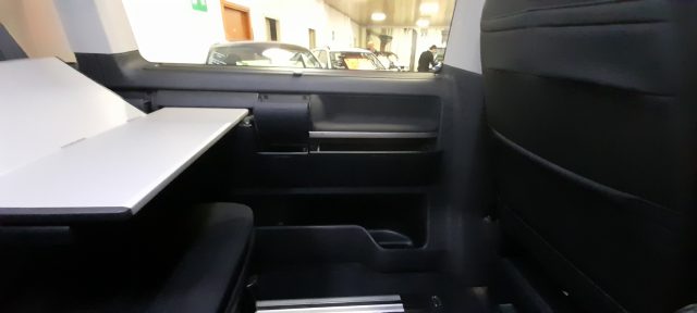 VOLKSWAGEN Multivan usata 26