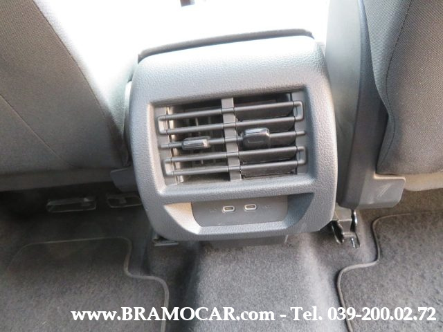 FORD Tourneo Connect usata, con Specchietti laterali elettrici