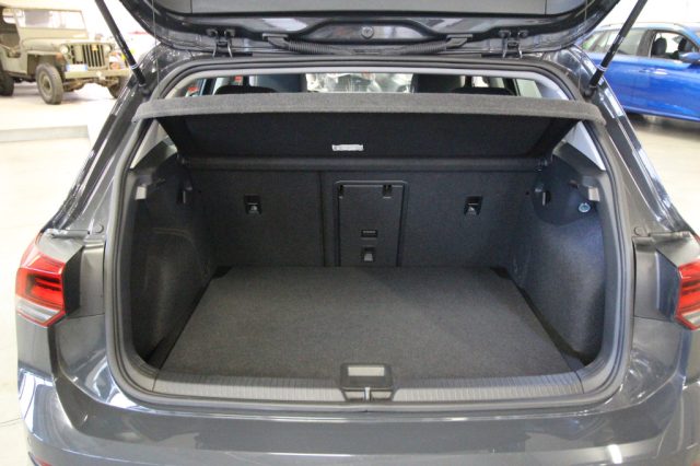 VOLKSWAGEN Golf usata, con Fari LED