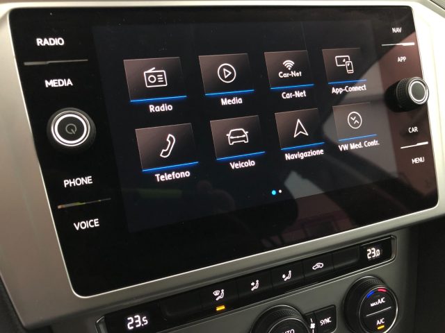 VOLKSWAGEN Passat Variant usata, con ESP