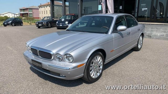 JAGUAR XJ usata, con Bracciolo