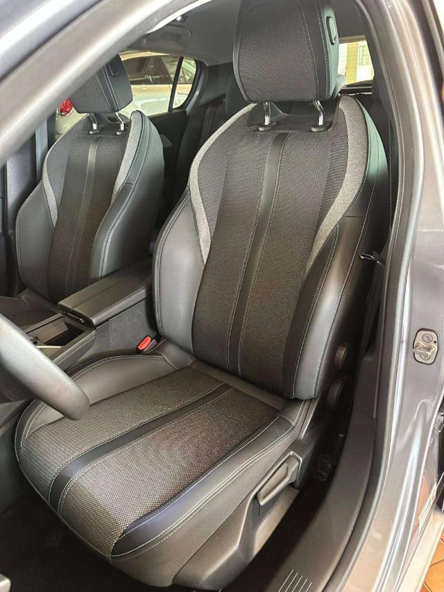 PEUGEOT 308 usata, con Park Distance Control