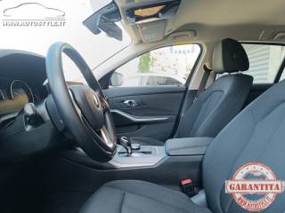 BMW 320 usata, con Fari bi-xeno