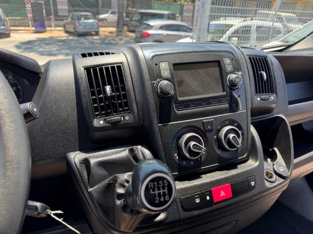 CITROEN Jumper usata, con Touch screen