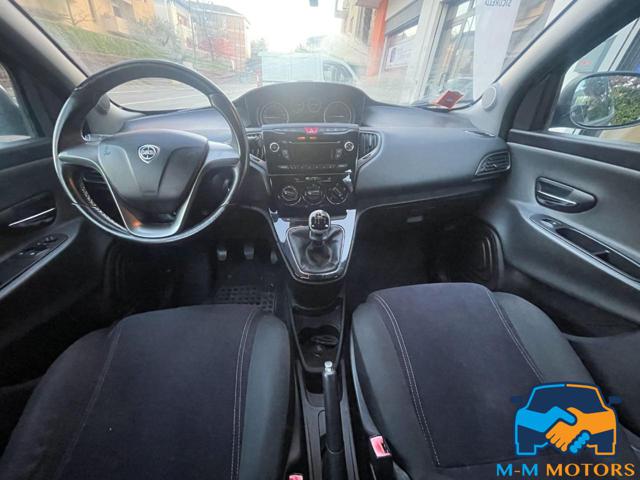 LANCIA Ypsilon usata 36