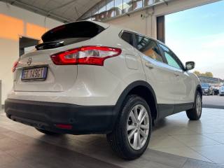 NISSAN Qashqai usata, con Sensori di parcheggio anteriori