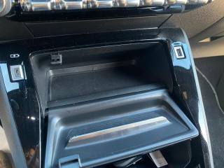 PEUGEOT 208 usata, con Autoradio digitale