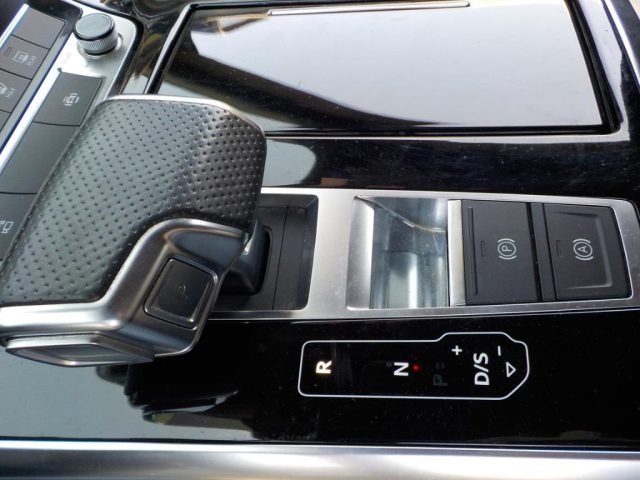 AUDI Q8 usata, con Sensore di luce