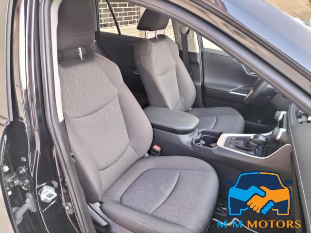 TOYOTA RAV 4 usata, con Sedile posteriore sdoppiato
