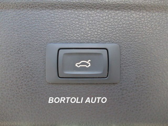 AUDI Q5 usata, con Autoradio digitale