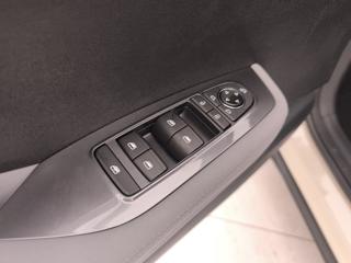 BYD Dolphin Surf usata, con Touch screen