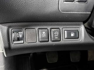 NISSAN Navara usata 27