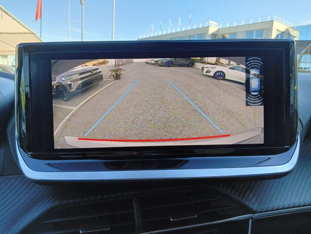 PEUGEOT 2008 usata, con Controllo automatico clima