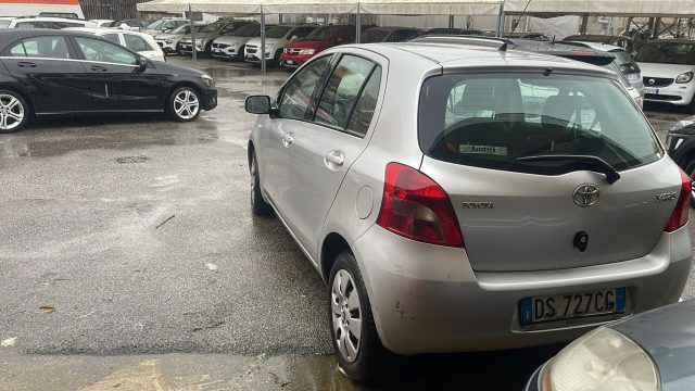 TOYOTA Yaris usata, con Airbag Passeggero