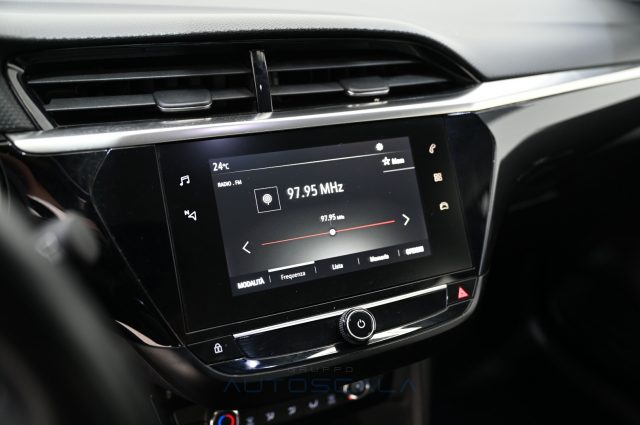 OPEL Corsa usata, con Autoradio digitale