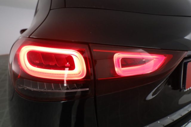 MERCEDES-BENZ CLA usata 9