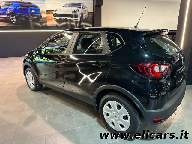 RENAULT Captur usata, con Autoradio