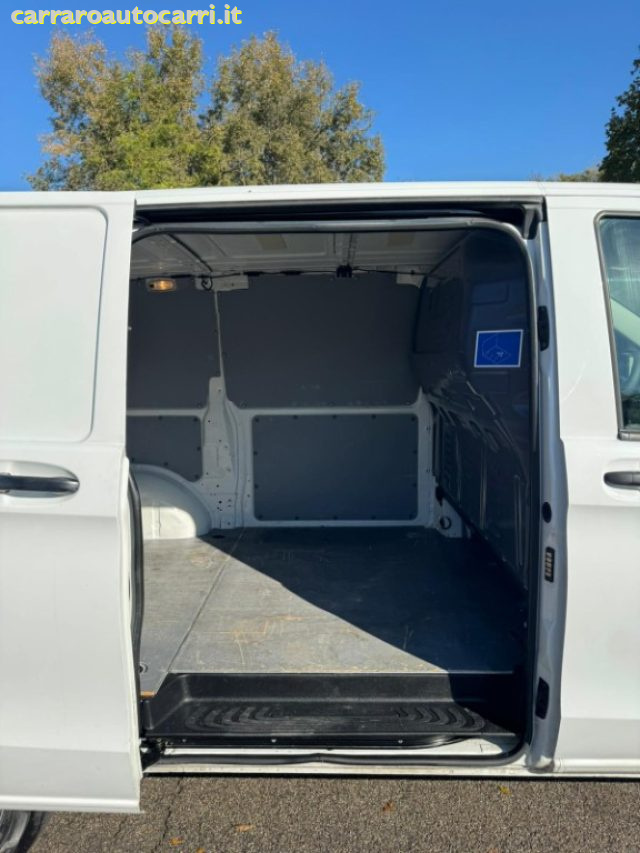 MERCEDES-BENZ Vito usata, con Supporto lombare